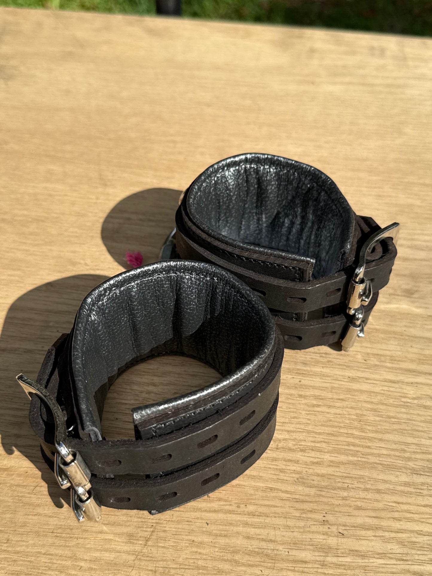 Metallic gun padded kink cuffs ( a pair of cuffs only ) on sale. Reduced to $135