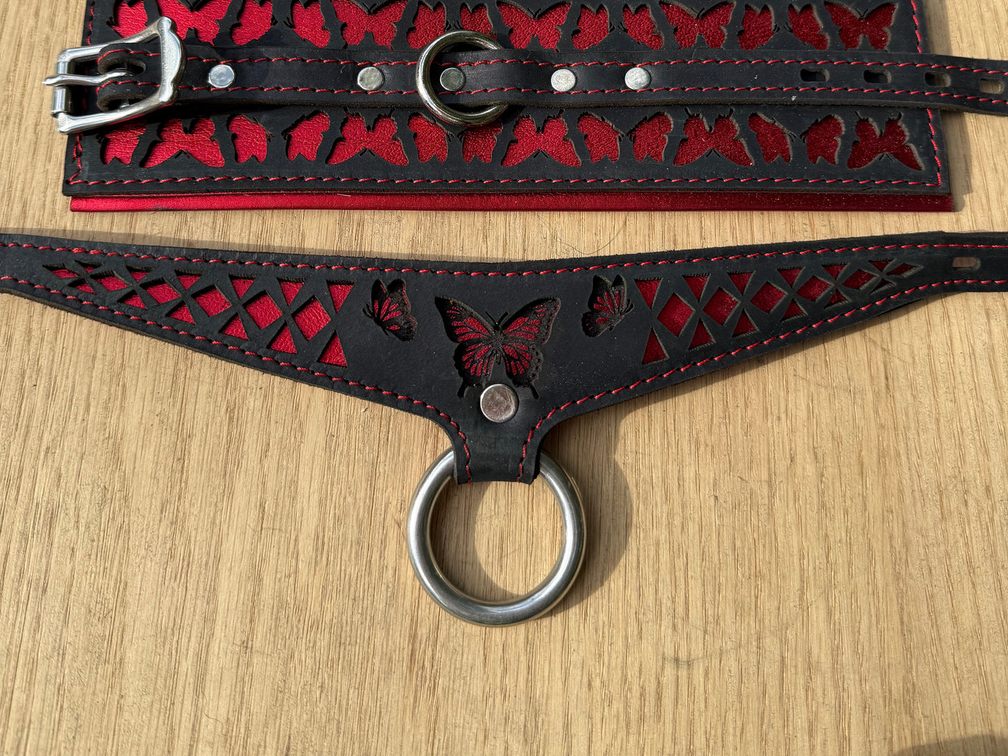 Red butterfly kink cuffs ( A pair ) (cuffs only)