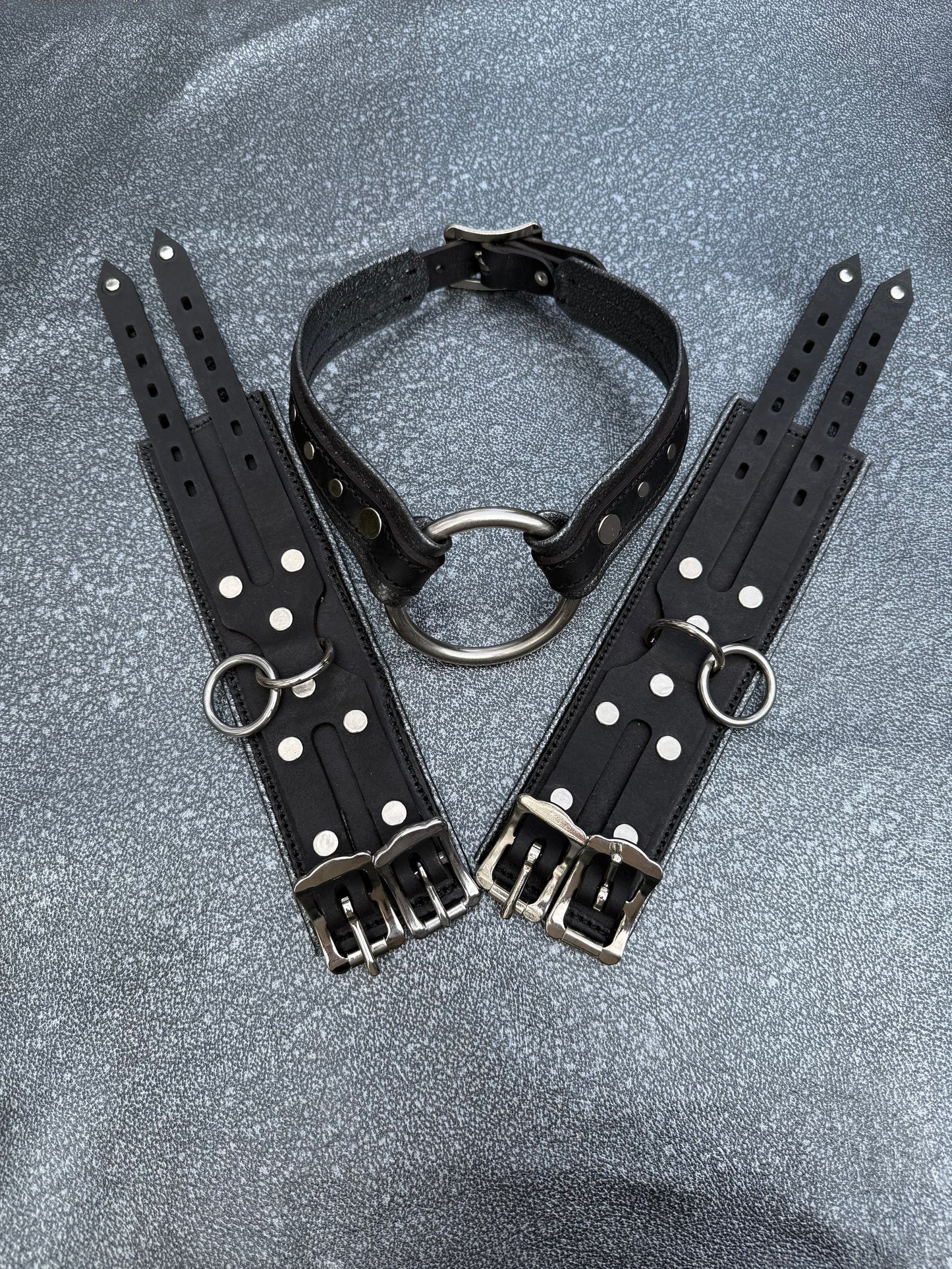 Play sub collar - metallic gun ( collar only)